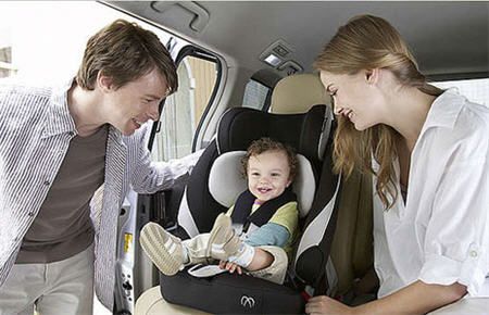 Preschooler in the car: how to ensure the safety of the child?