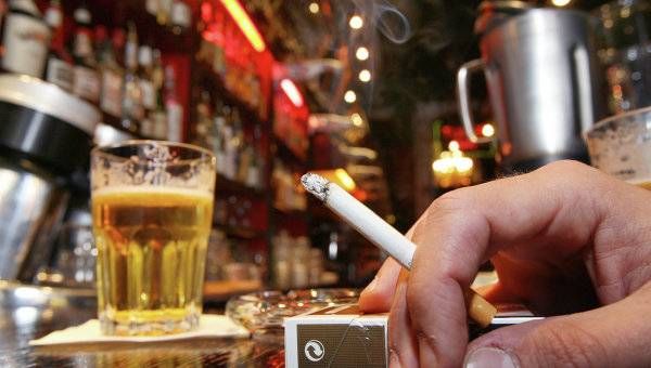 Smokers are more difficult to tolerate hangover symptoms than non-smokers