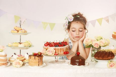 Parents themselves "hook" their children on sweets